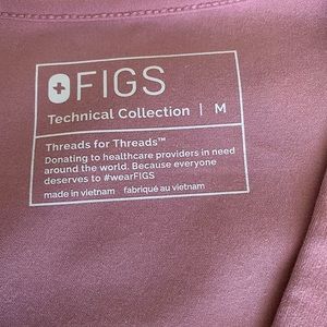 Figs Catarina One Pocket Scrub Medium Top, Color Mineral Mauve